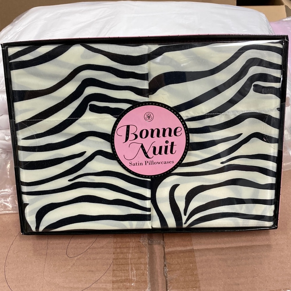 2 zebra satin pillow cases brand new gift box set